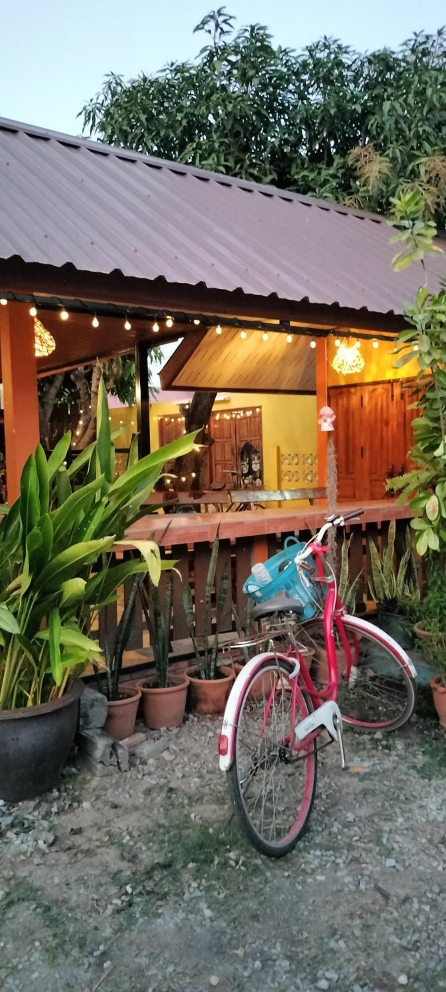 M-Plus Homestay Sukhothai Eksteriør billede