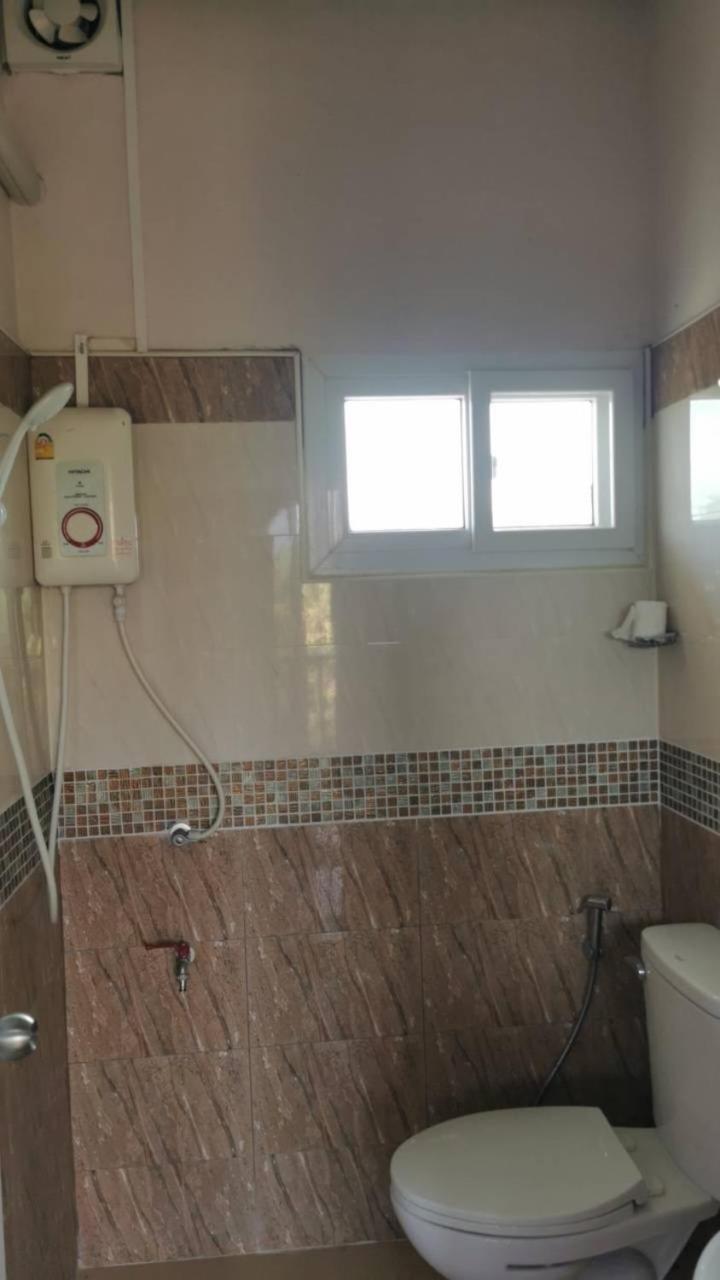M-Plus Homestay Sukhothai Eksteriør billede