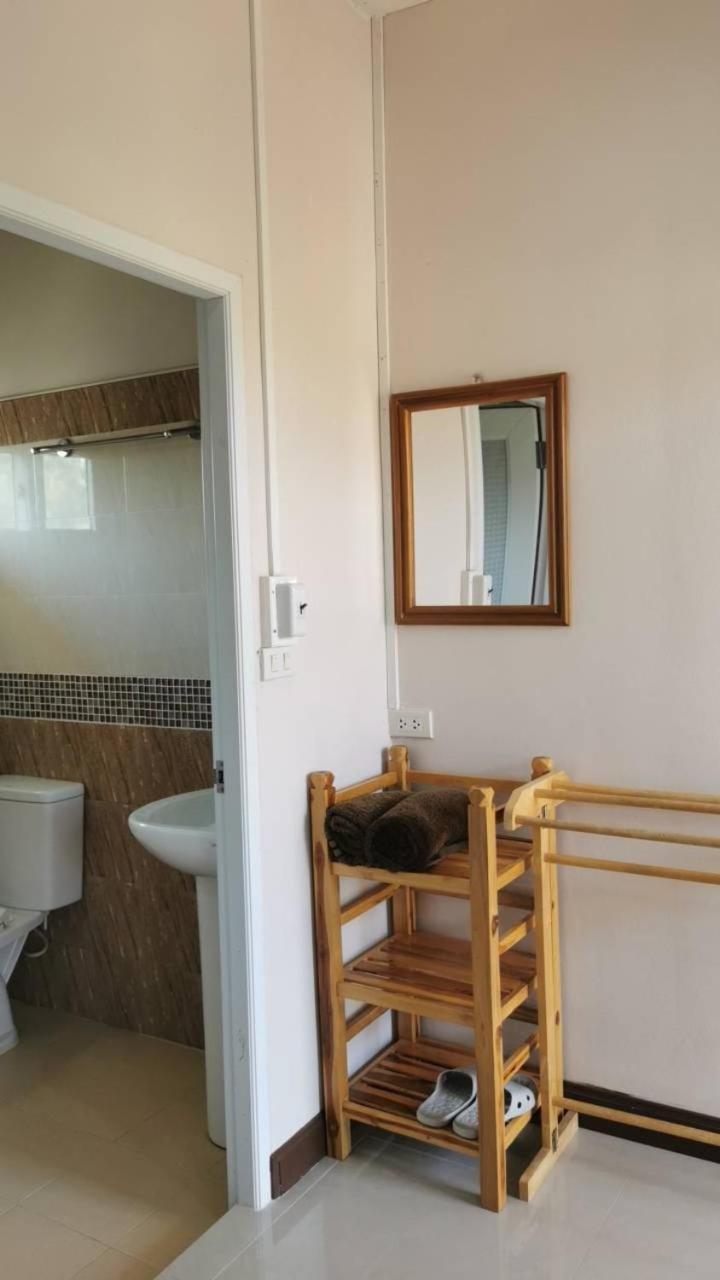 M-Plus Homestay Sukhothai Eksteriør billede